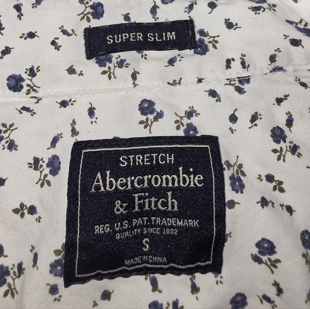 Abercrombie‎ & Fitch Super Slim White Shirt with Navy Floral Button Up Small - Picture 3 of 10